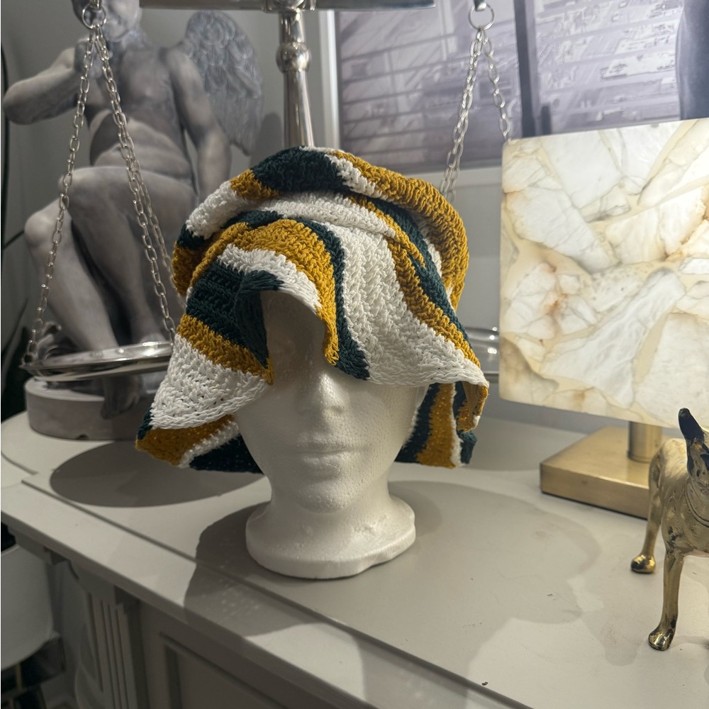 MARNI x NO VACANCY INN “High Summer 2024” Crochet Bucket Hat